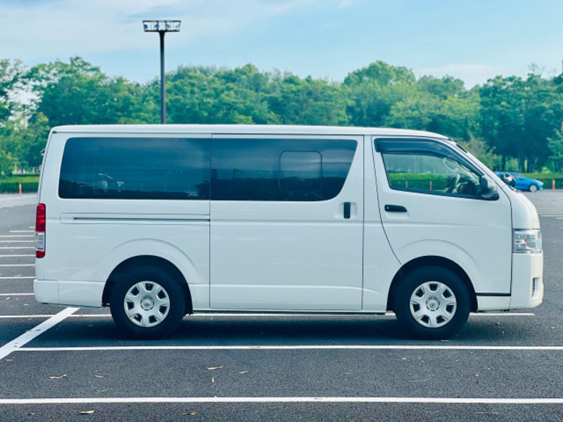 HIACE VAN-7