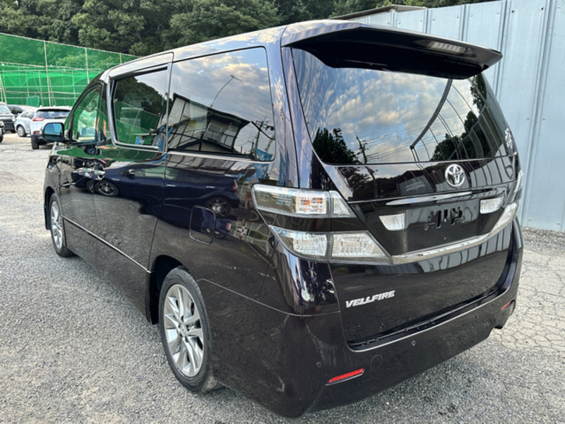 VELLFIRE-3