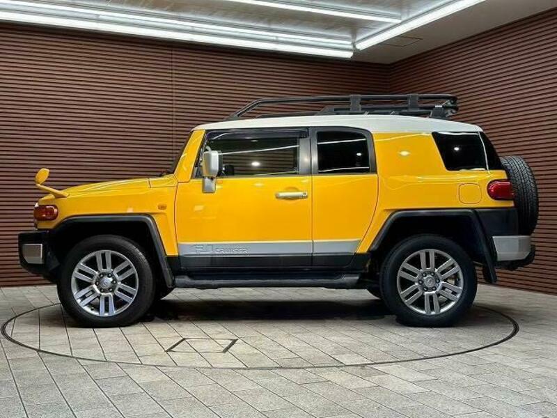 FJ CRUISER-16