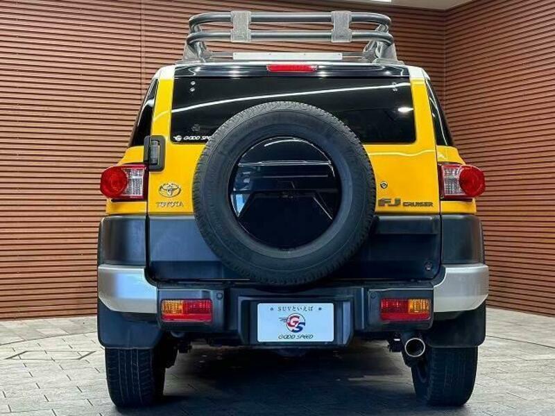 FJ CRUISER-18