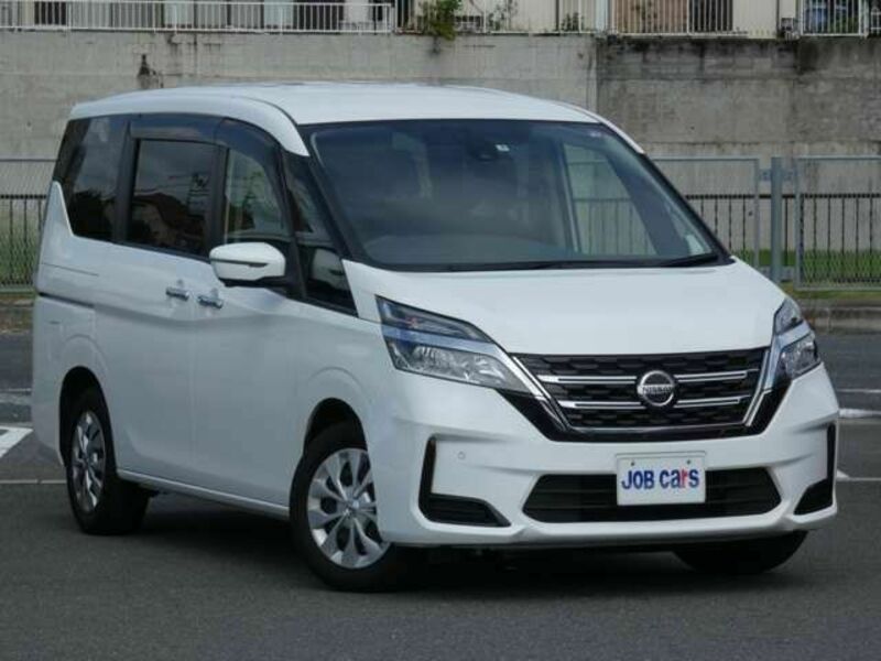 NISSAN　SERENA