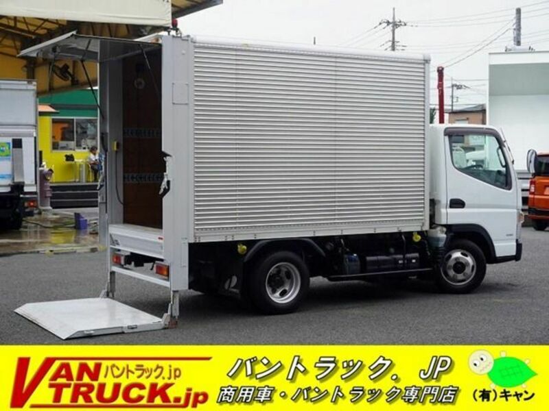 MITSUBISHI　CANTER