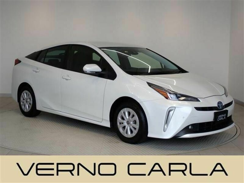 TOYOTA　PRIUS