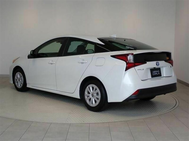 PRIUS-6