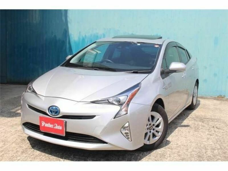 TOYOTA　PRIUS