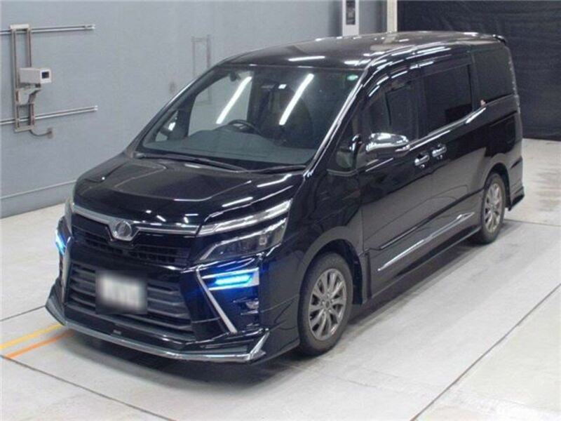 TOYOTA　VOXY