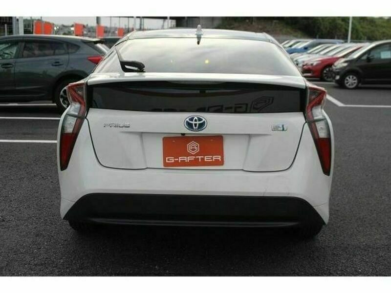 PRIUS-7