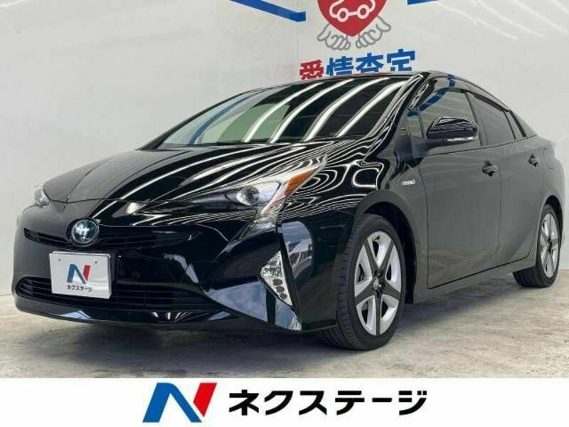 TOYOTA　PRIUS