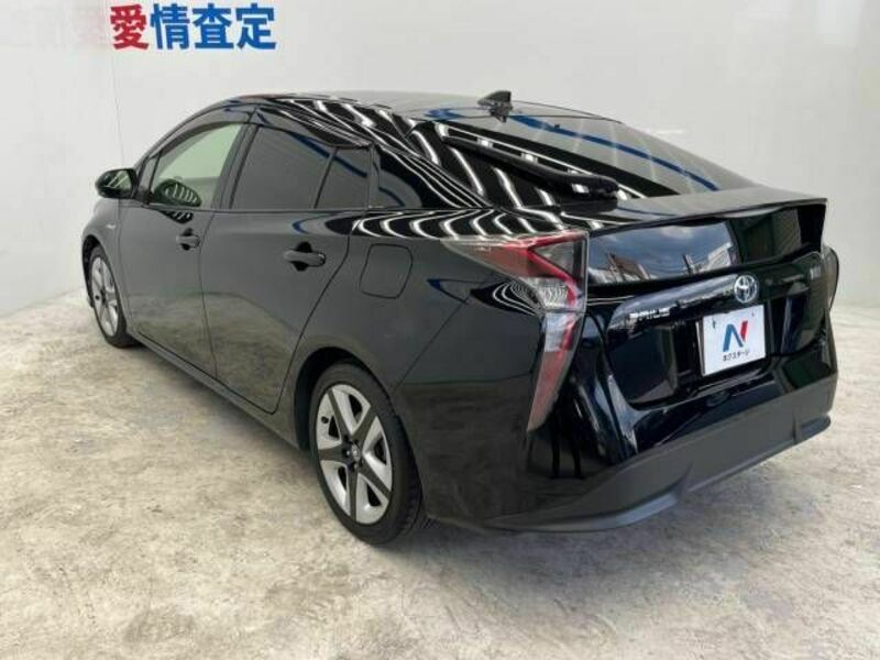 PRIUS-18