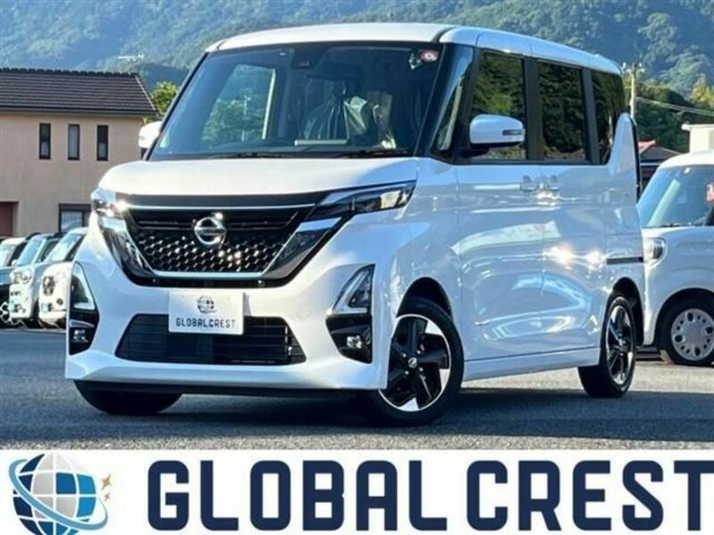 NISSAN　ROOX