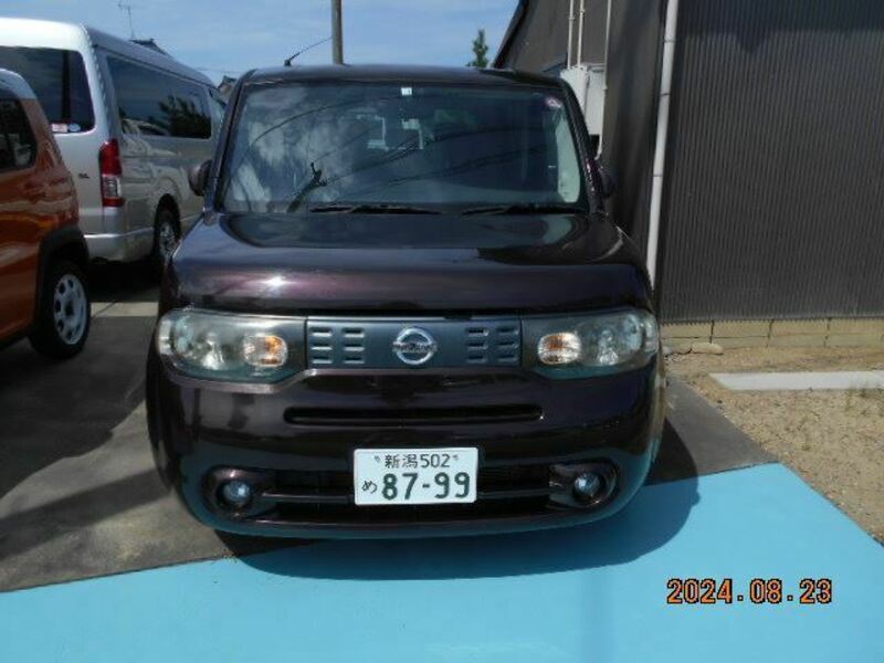 NISSAN　CUBE