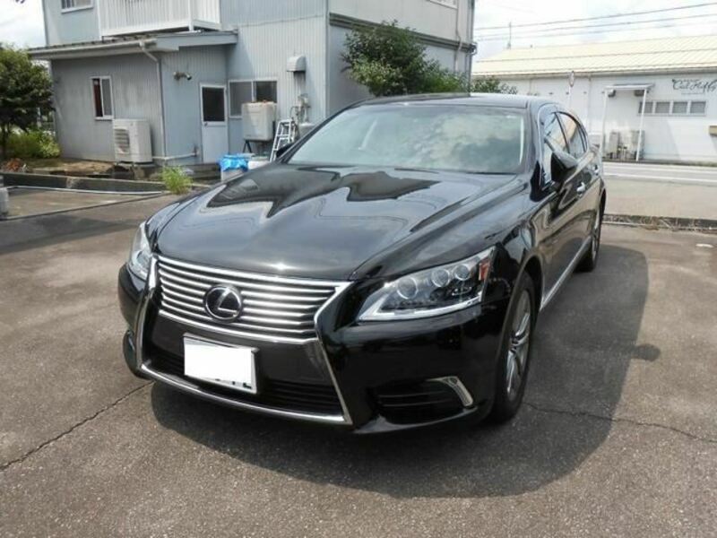 LEXUS　LS