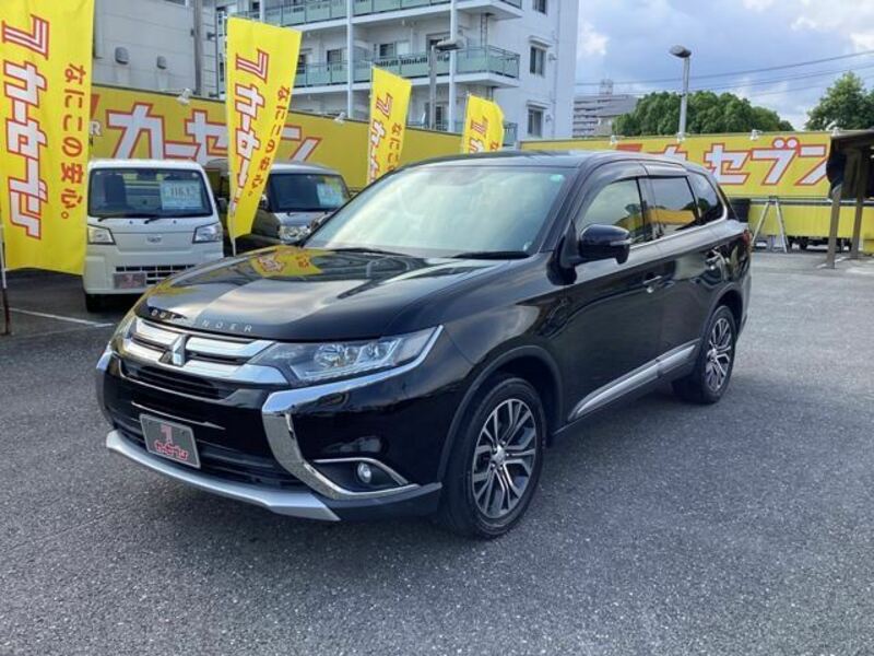 MITSUBISHI　OUTLANDER