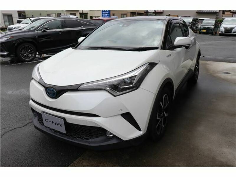 TOYOTA　C-HR