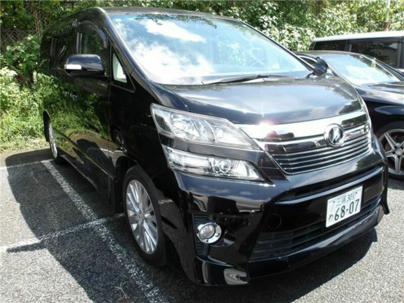 TOYOTA　VELLFIRE