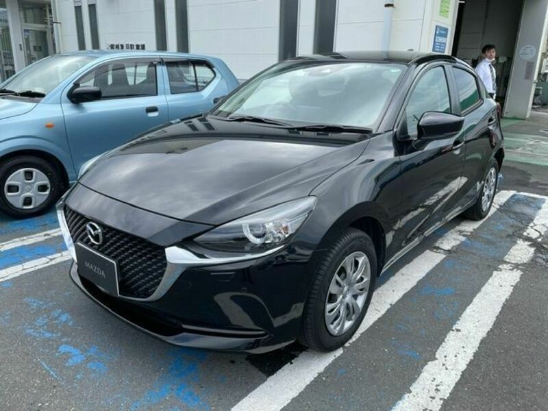 MAZDA　MAZDA2