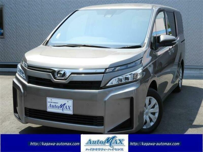 TOYOTA　VOXY