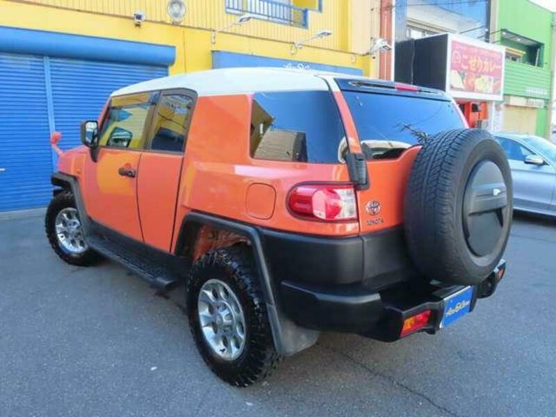 FJ CRUISER-6