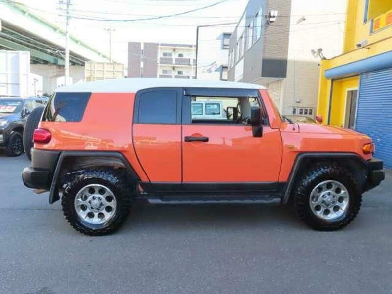 FJ CRUISER-9