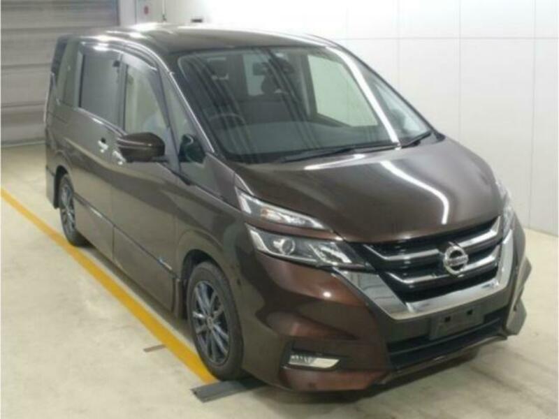 NISSAN　SERENA