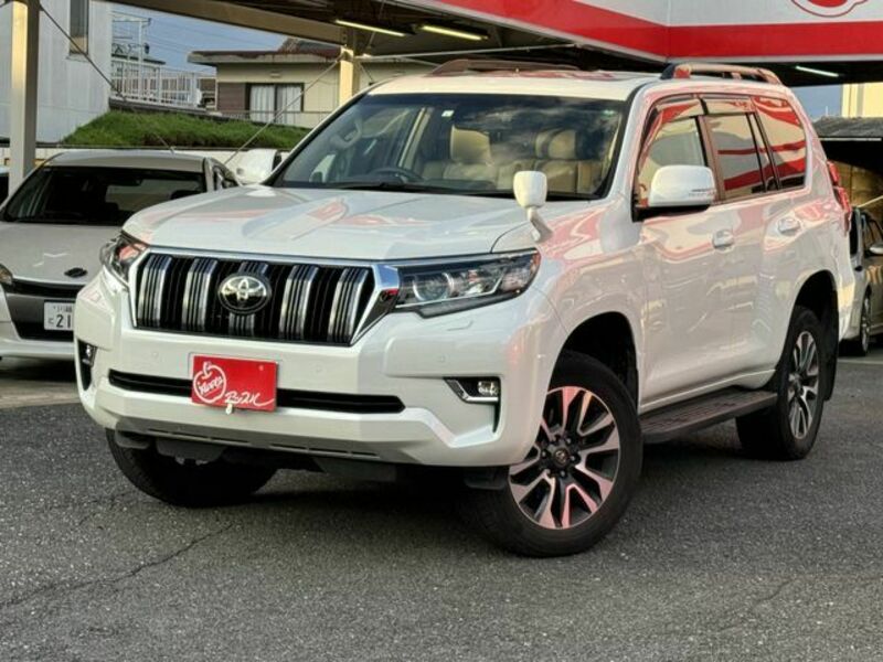 TOYOTA　LAND CRUISER PRADO