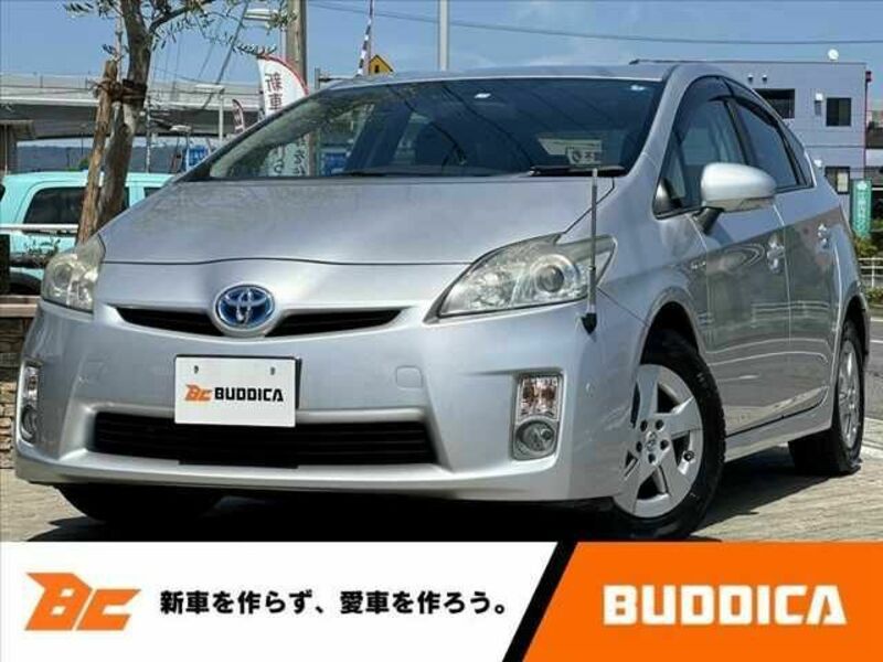 TOYOTA　PRIUS