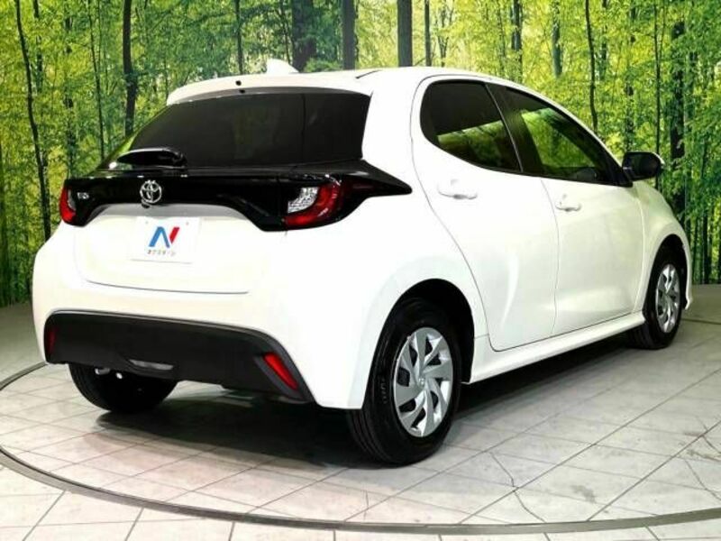 YARIS-17