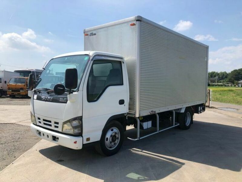 ISUZU　ELF