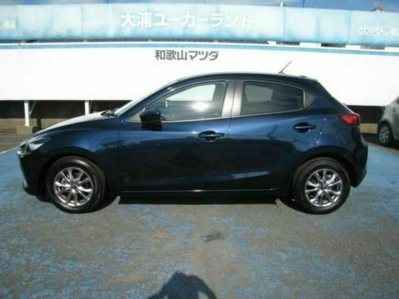 MAZDA2-8