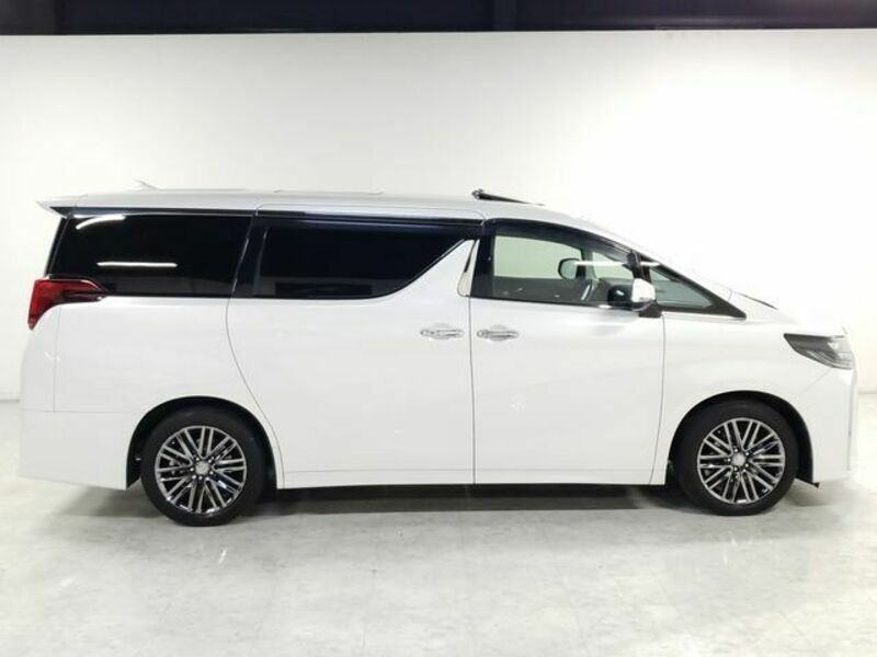 ALPHARD-9