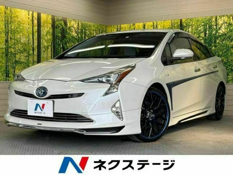 TOYOTA　PRIUS