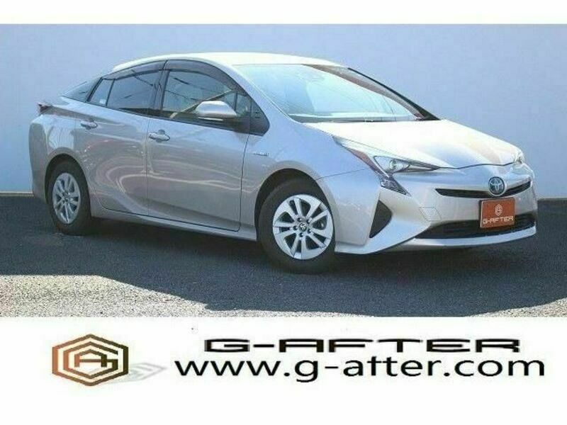 TOYOTA　PRIUS