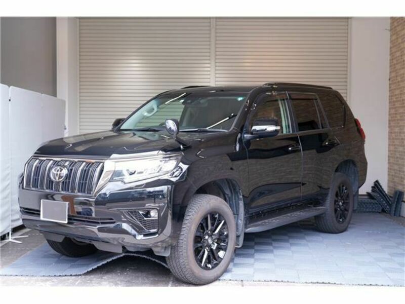 TOYOTA　LAND CRUISER PRADO