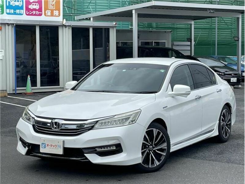 HONDA　ACCORD HYBRID