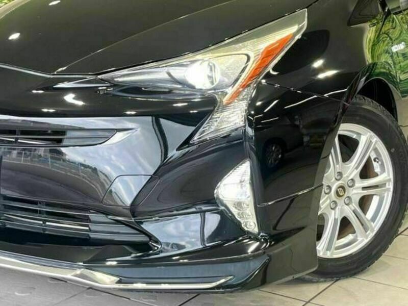 PRIUS-12