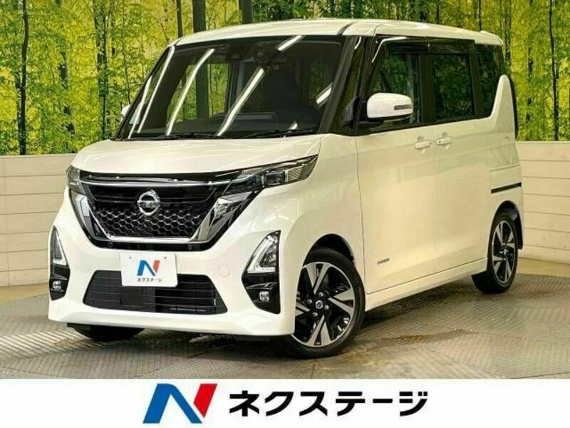 NISSAN　ROOX