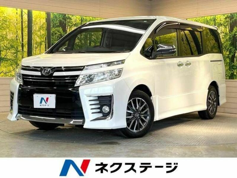 TOYOTA　VOXY