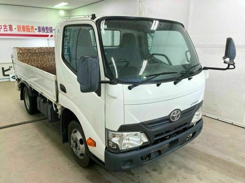 TOYOTA　DYNA