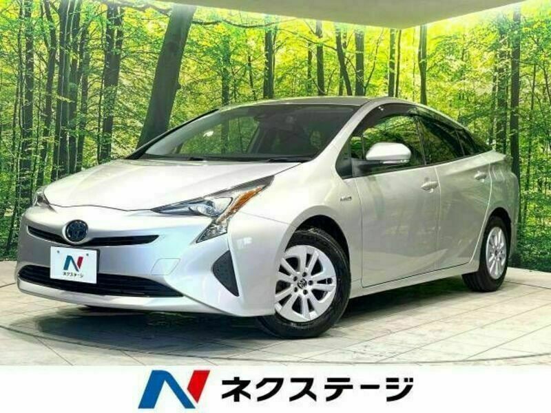 TOYOTA　PRIUS