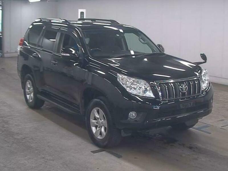 TOYOTA　LAND CRUISER PRADO