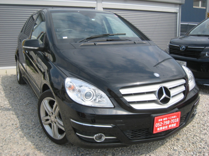 MERCEDES-BENZ　B-CLASS