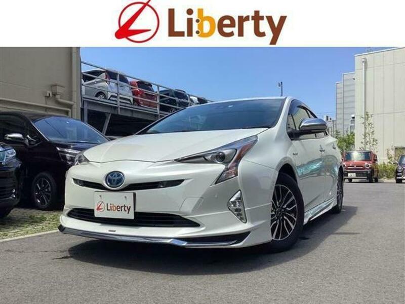 TOYOTA　PRIUS