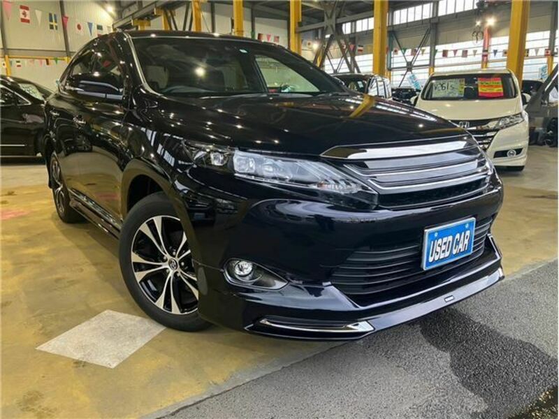 TOYOTA　HARRIER