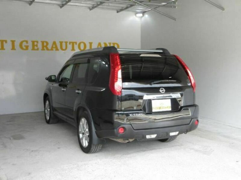 X-TRAIL-7