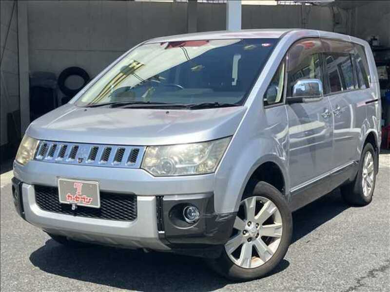 MITSUBISHI　DELICA