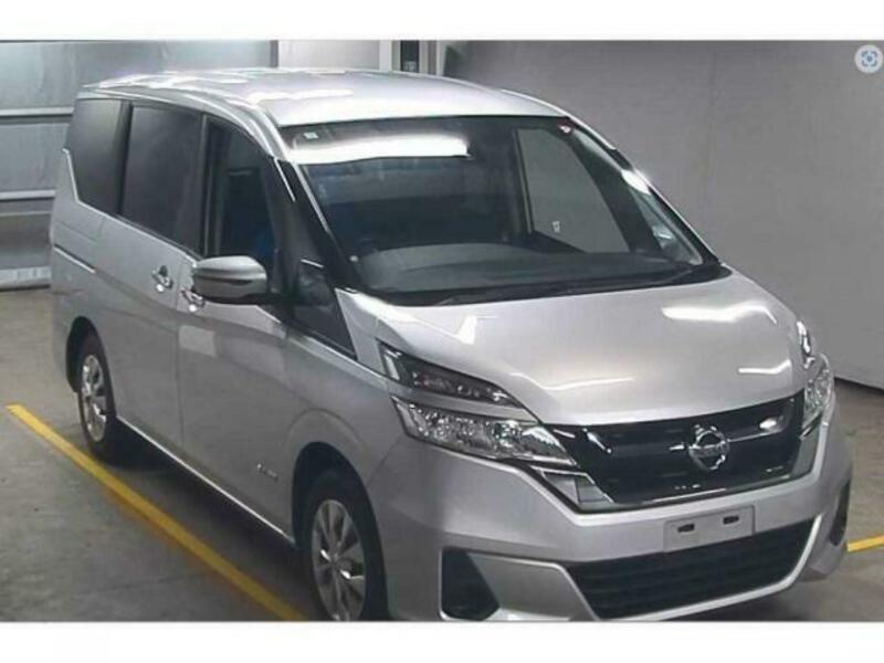 NISSAN　SERENA