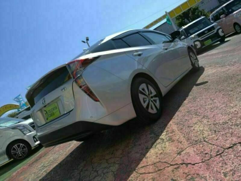 PRIUS-25