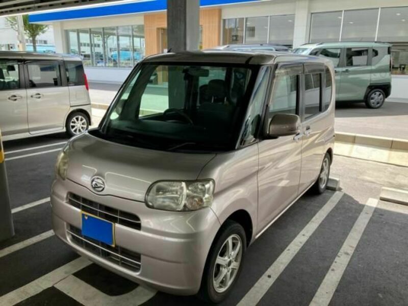 DAIHATSU　TANTO