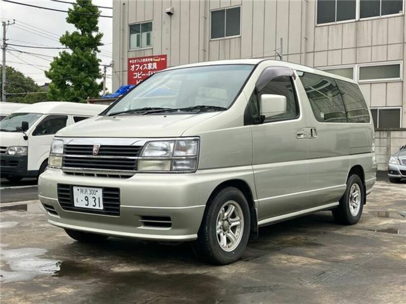 NISSAN　ELGRAND