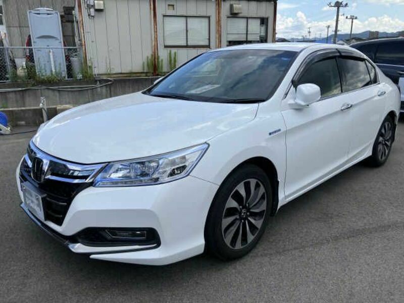 HONDA　ACCORD HYBRID